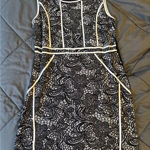 Misook Black Lace-Pattern Sheath Dress with White Trim